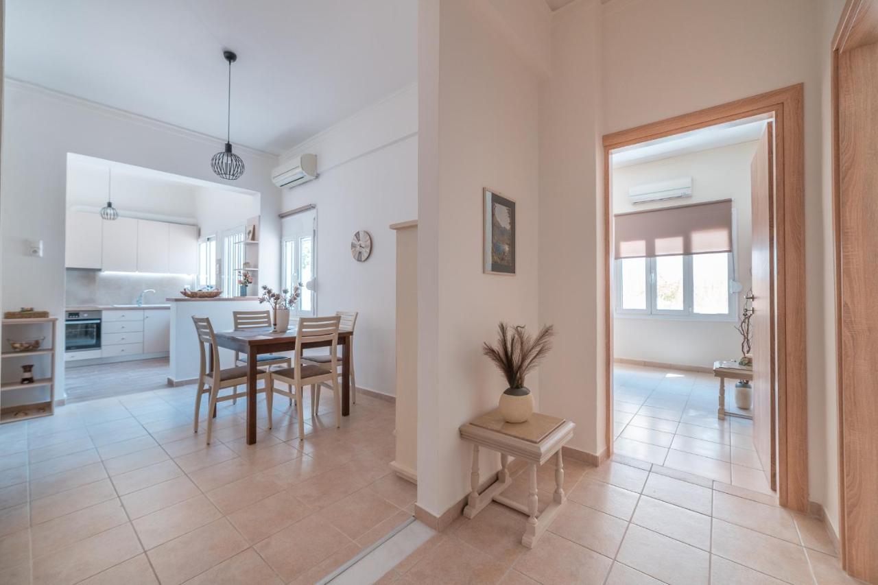 Stylish Central Renovated Apartment Ираклион Экстерьер фото