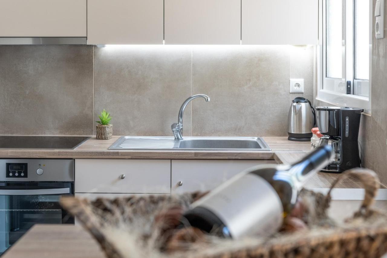 Stylish Central Renovated Apartment Ираклион Экстерьер фото